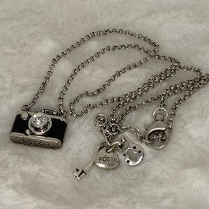 FOSSIL CAMERA NECKLACE